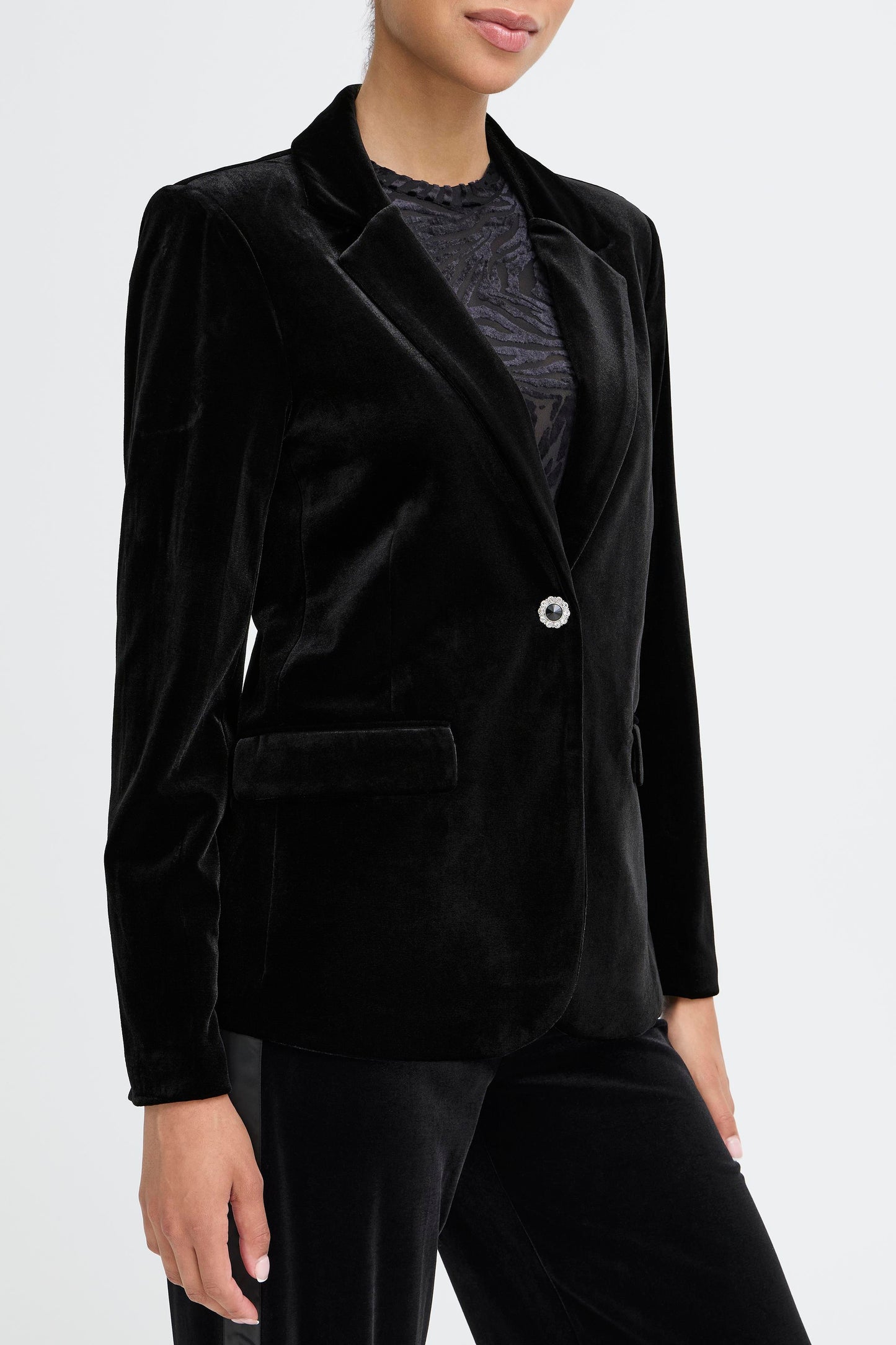 B-Young Perlina Black Velvet Blazer