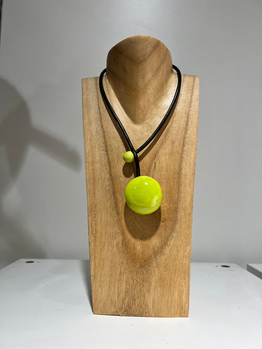 Gevole Solid Colour Necklace