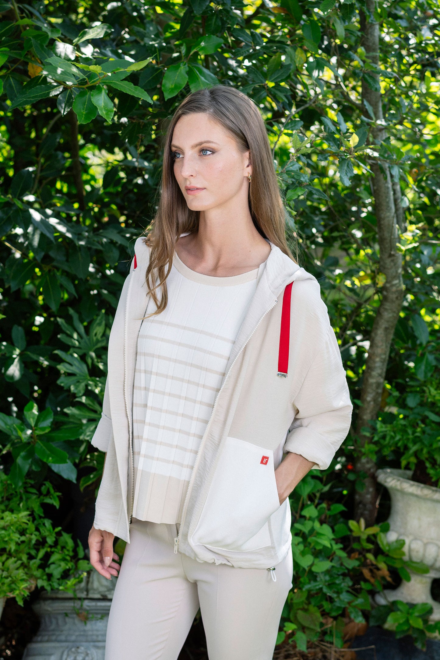 Hongo Jacket with Red Details