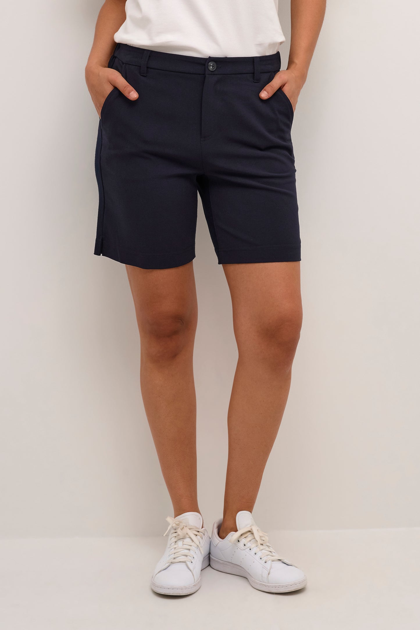 Culture Vicky Black Shorts