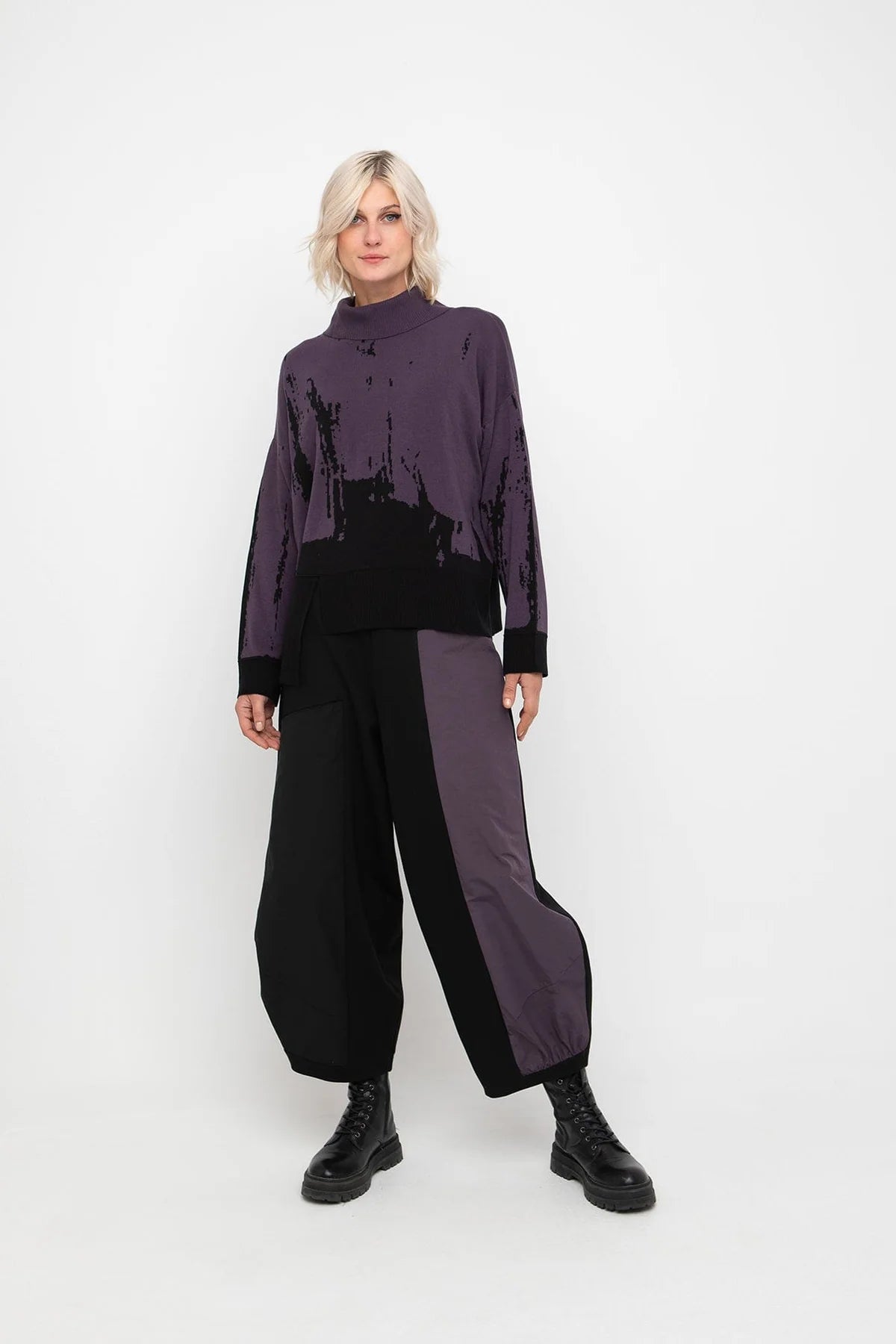 OZAI N KU Block Grape Patch Trousers