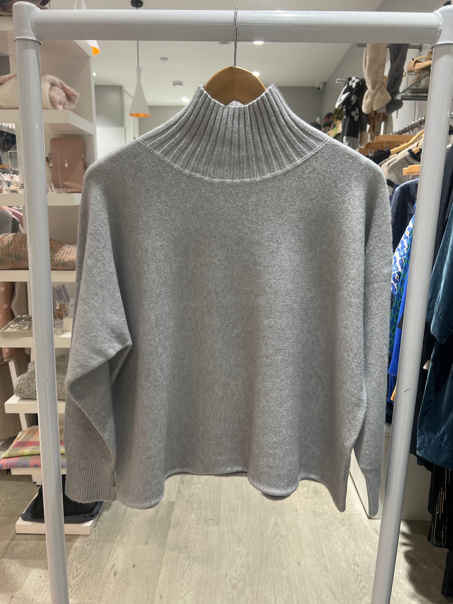 Amazing Woman Jolie Top