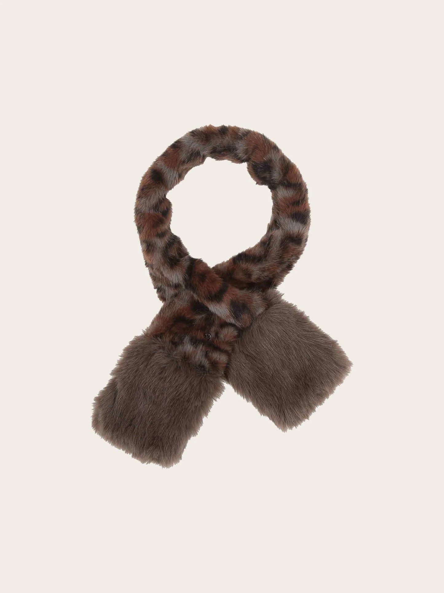 Loevenich Snow Leopard Fluffy Scarf
