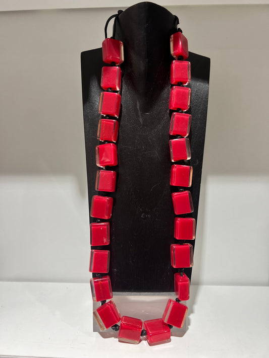Nouvelle Cube Necklace