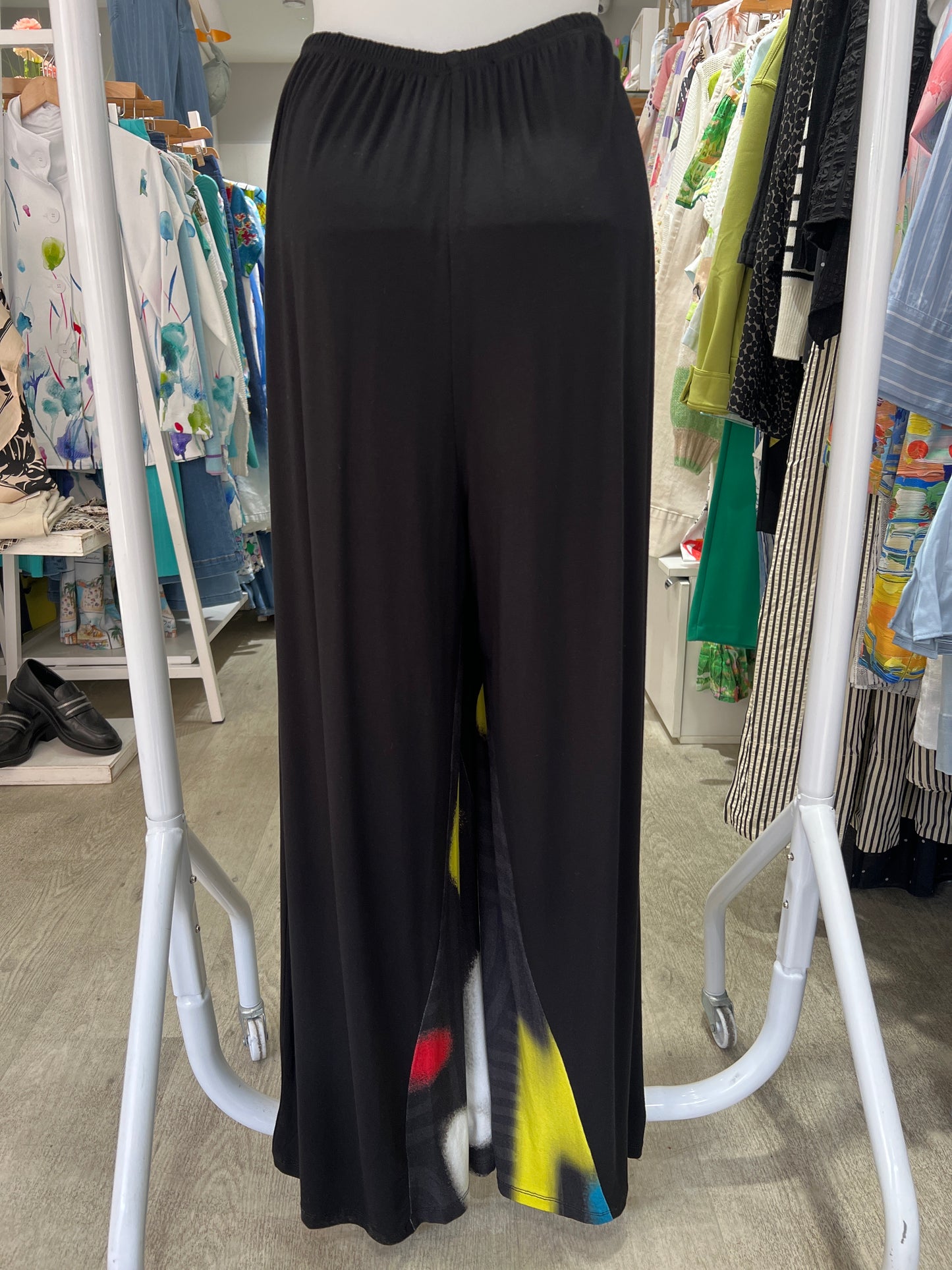 Ozai N Ku Spray Trousers