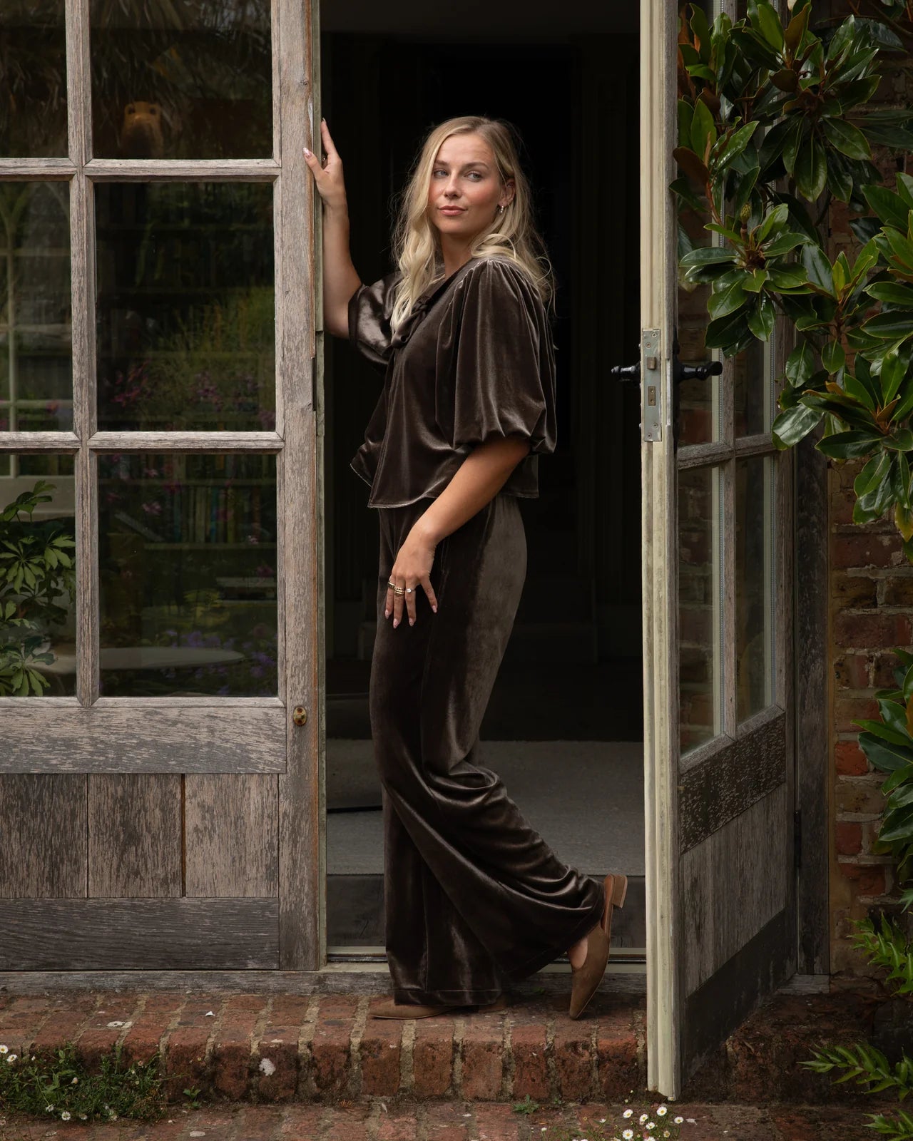 Chalk O/S Evie Velvet Trousers