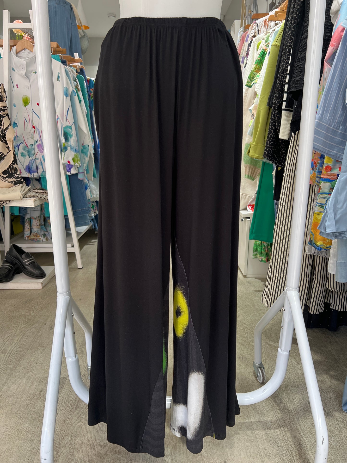 Ozai N Ku Spray Trousers