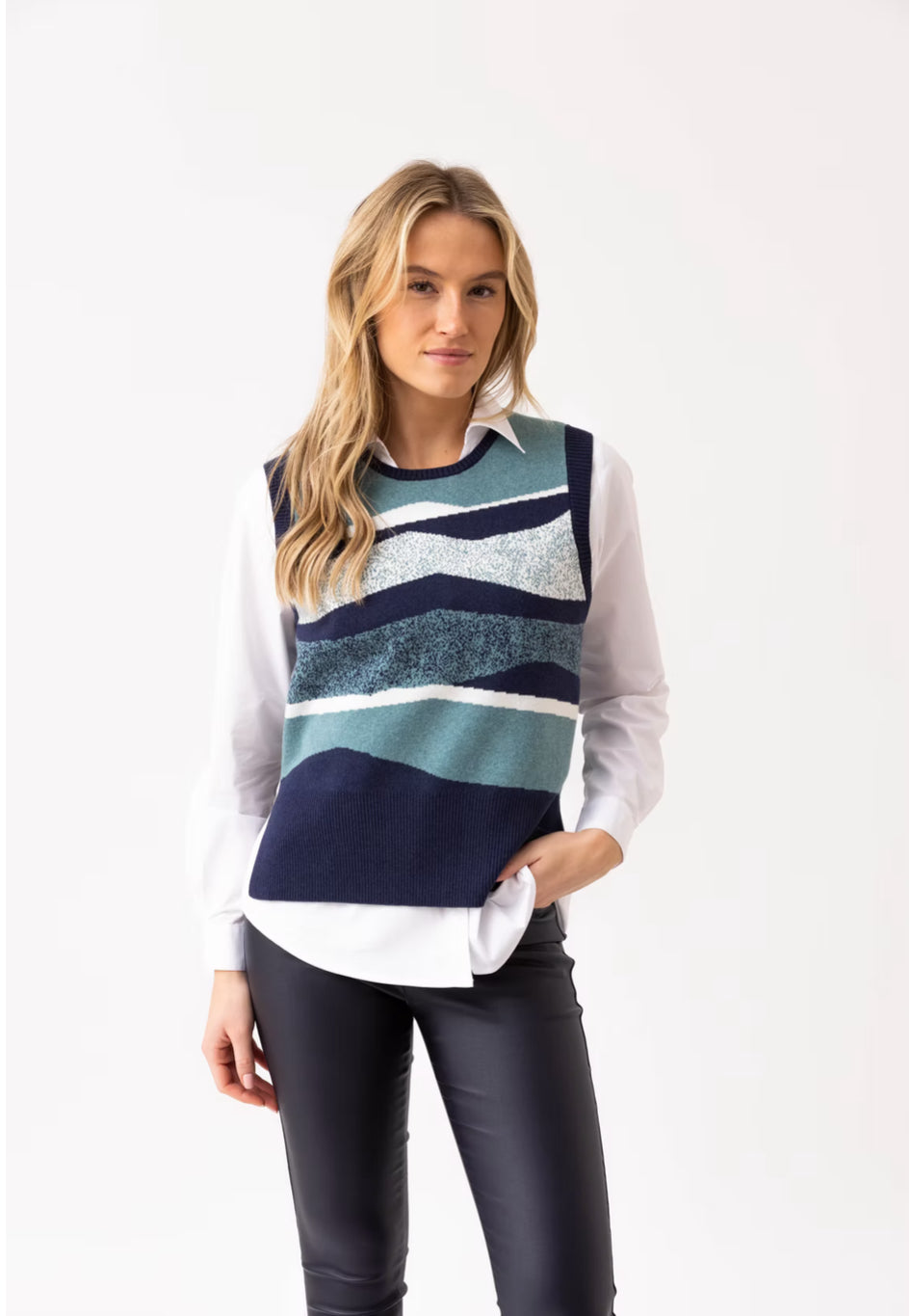 Marble Vest with Detachable Collar