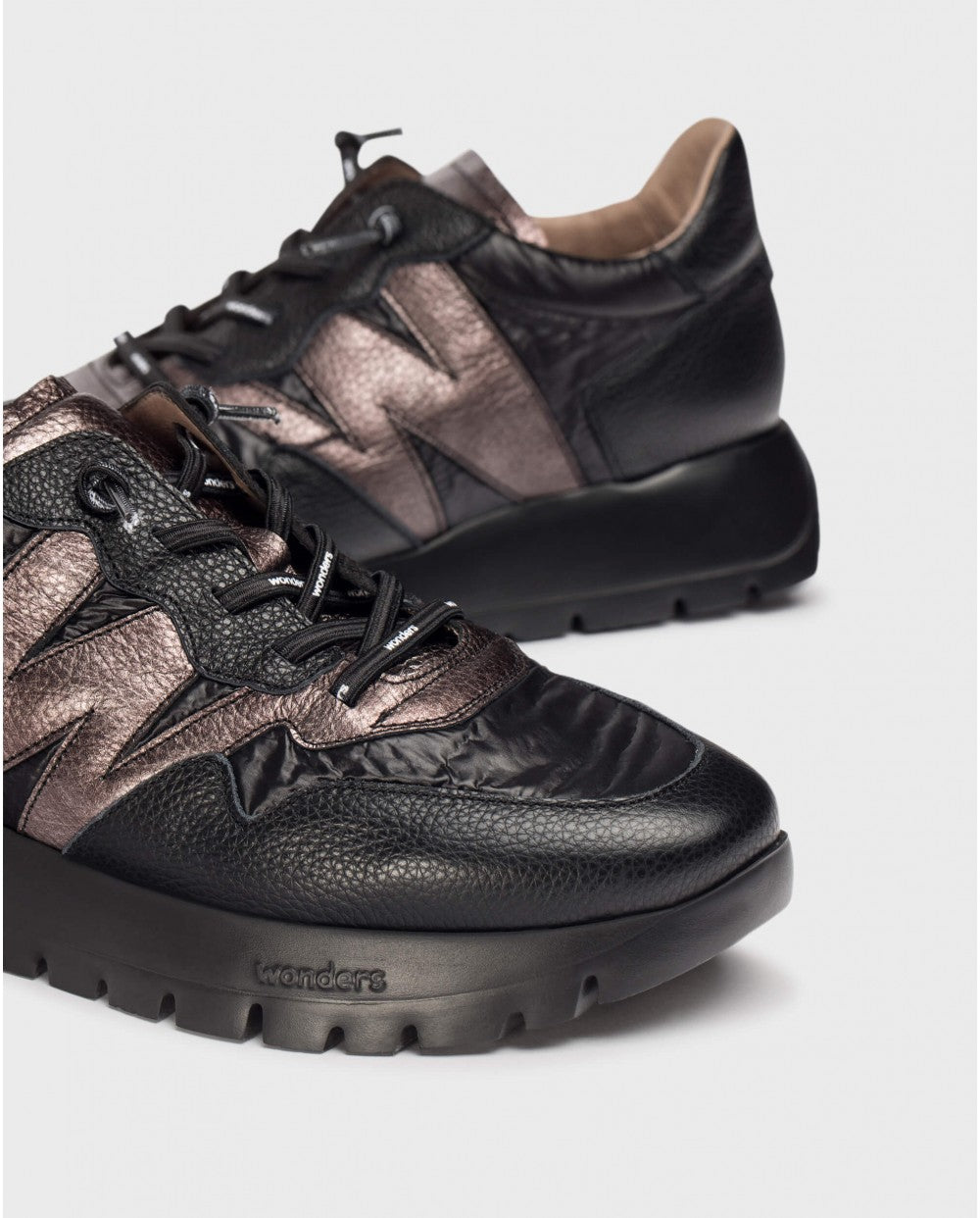 Wonders ODISEI 91 Metallic Trainers