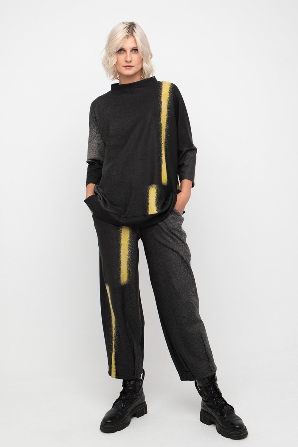 OZAI N KU Horizon Trousers