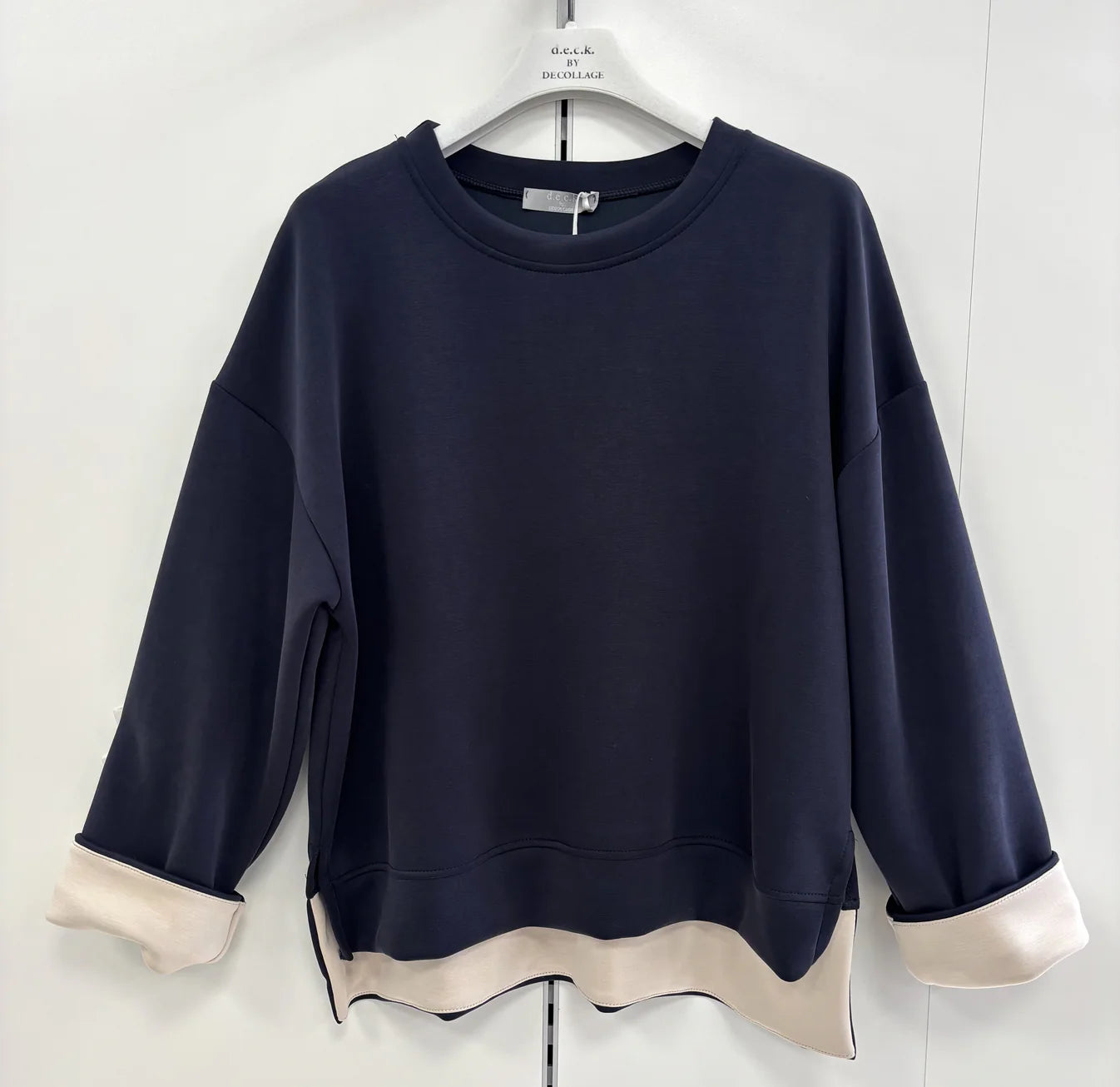 Deck by Decollage Leisure Top