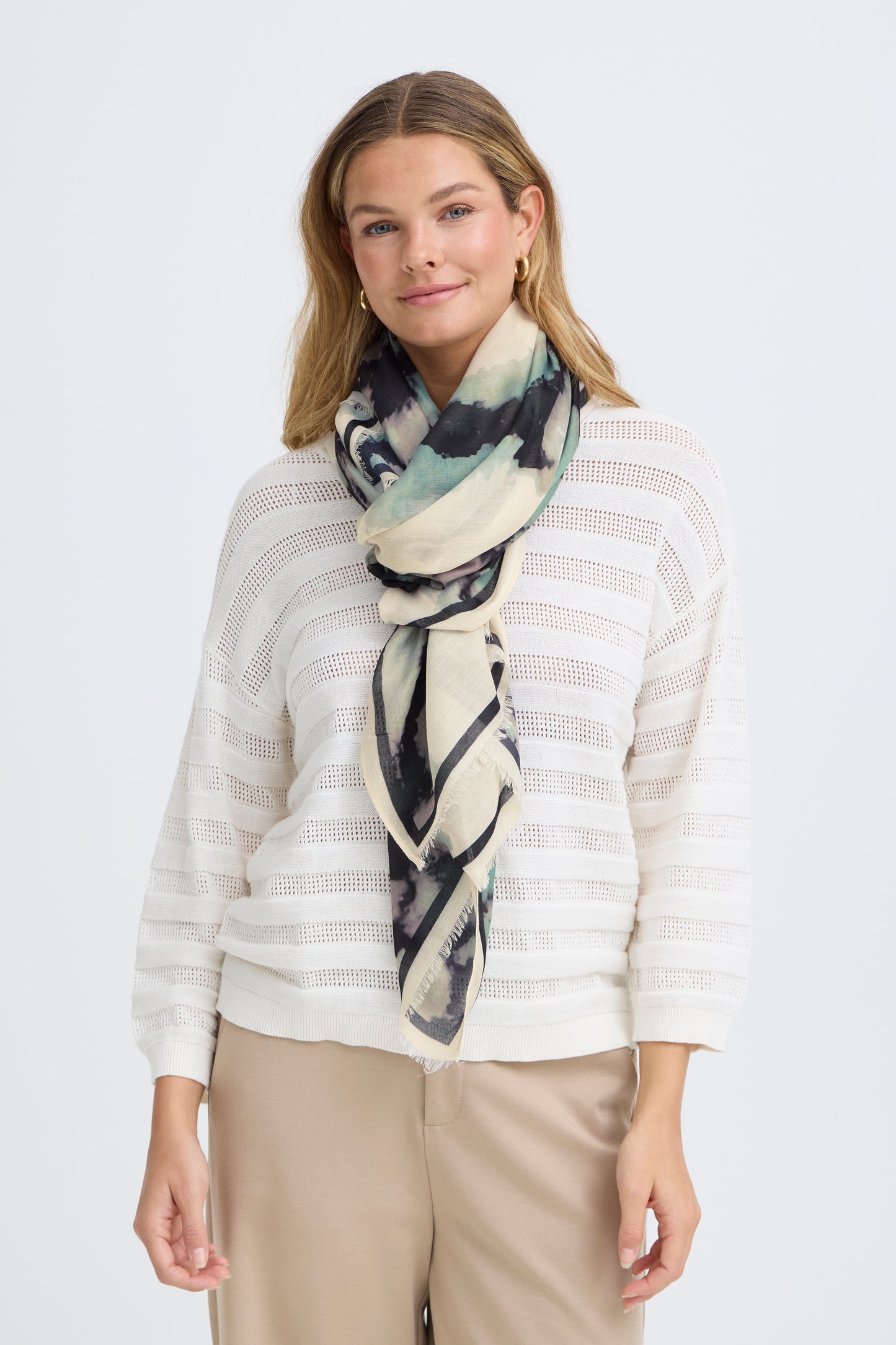 Fransa Sanni Scarf