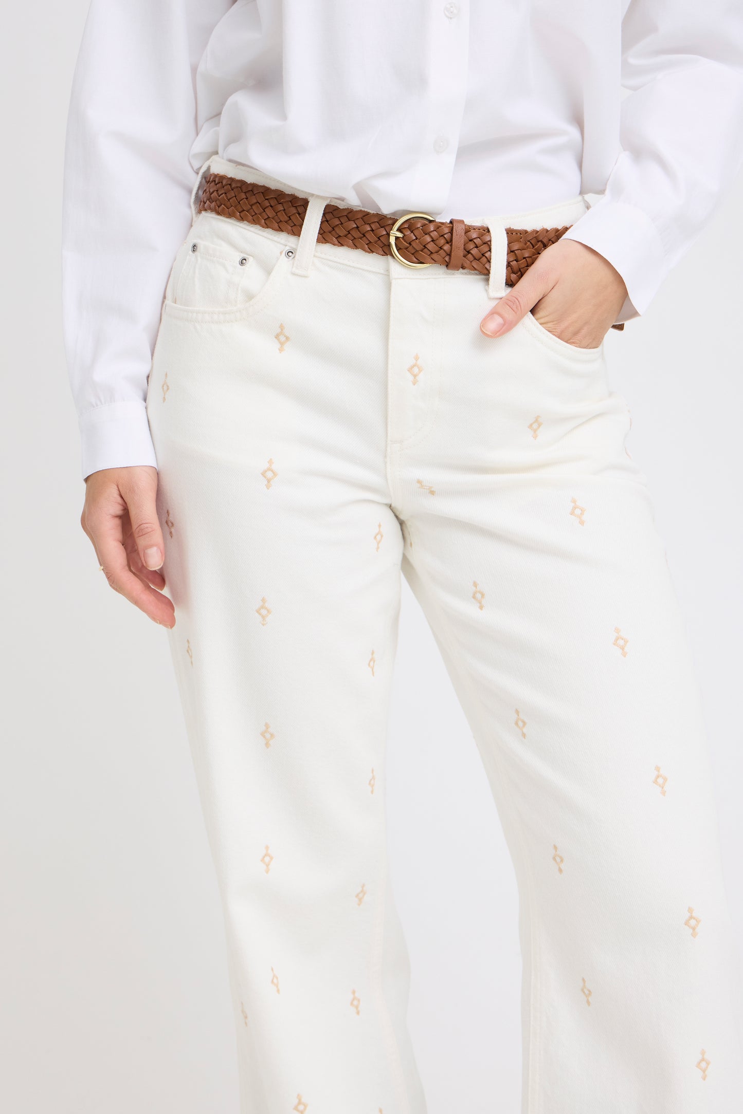 B.Young Kimu Embroidery Jeans