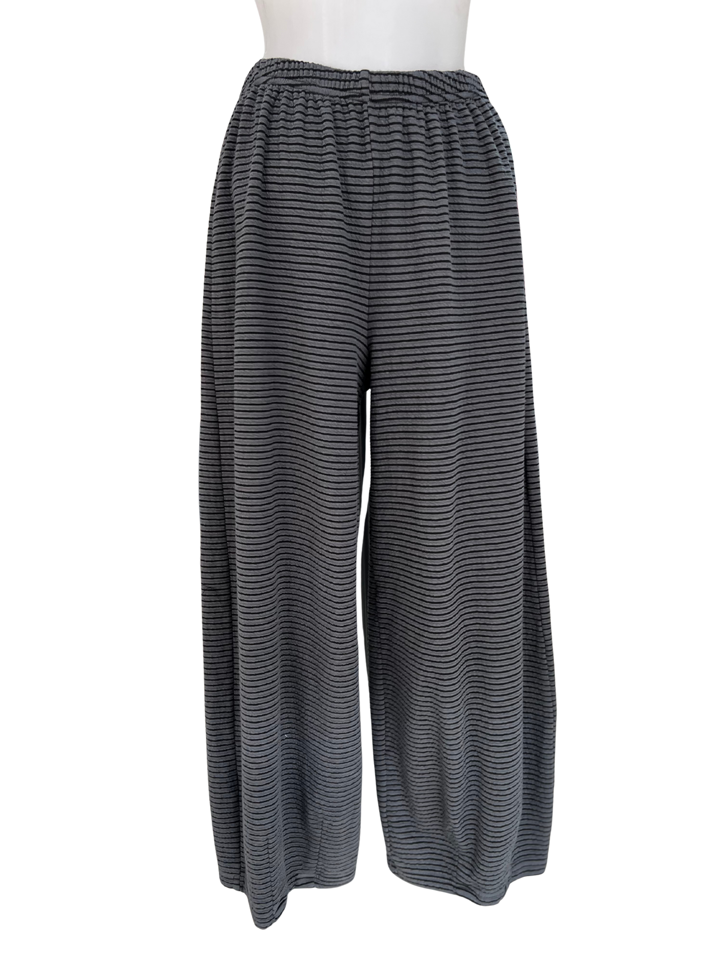 Cut Loose Cropped Trousers with Darts