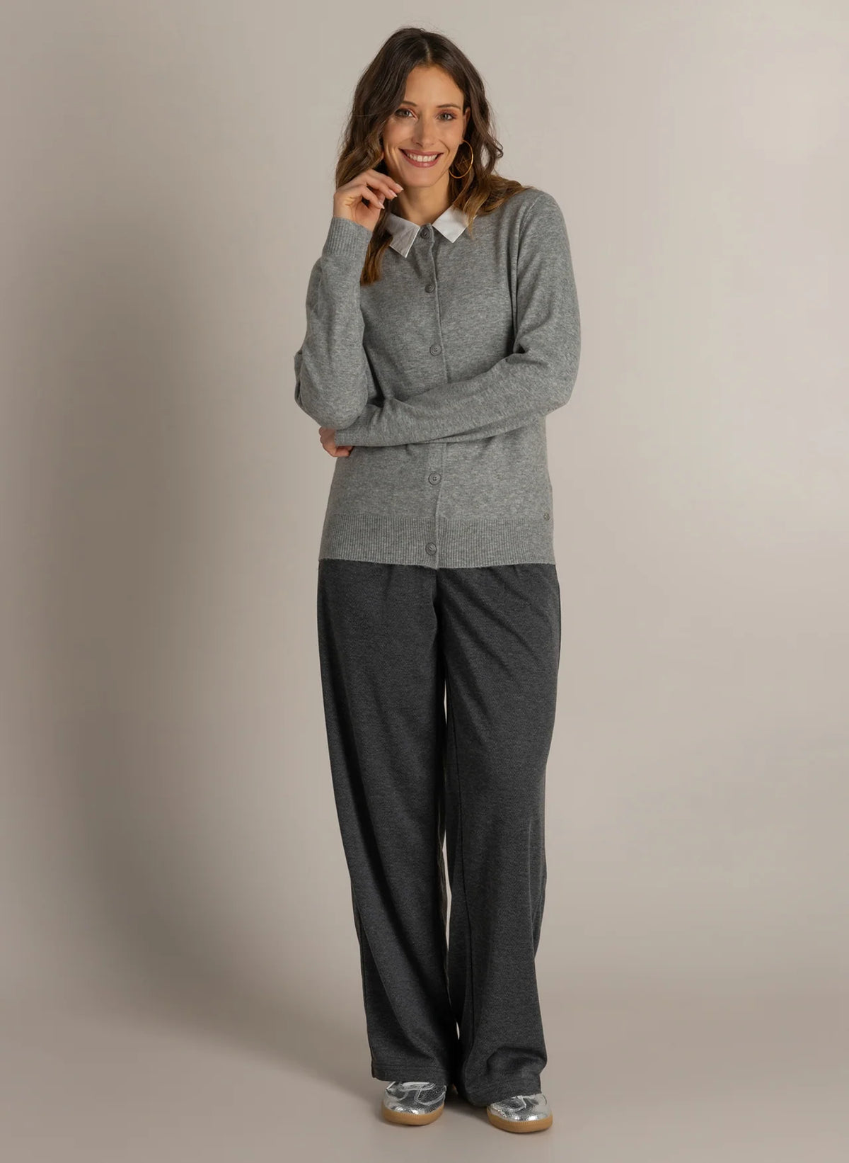 Ivy Beau Mine Cardigan with Detachable Collar