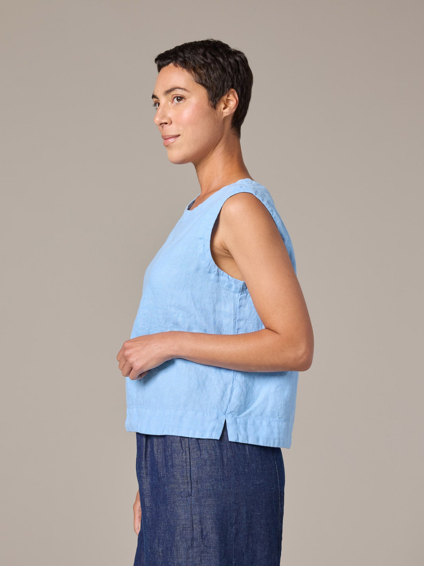 Cut Loose Linen Shell Top