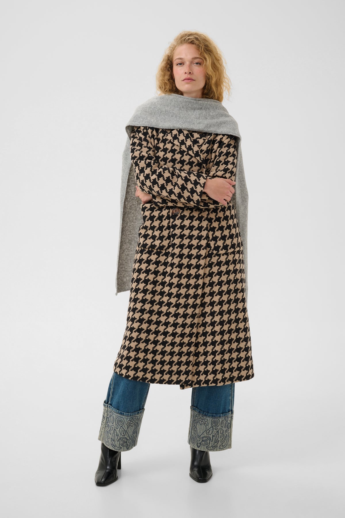 Culture Charlot Scarf