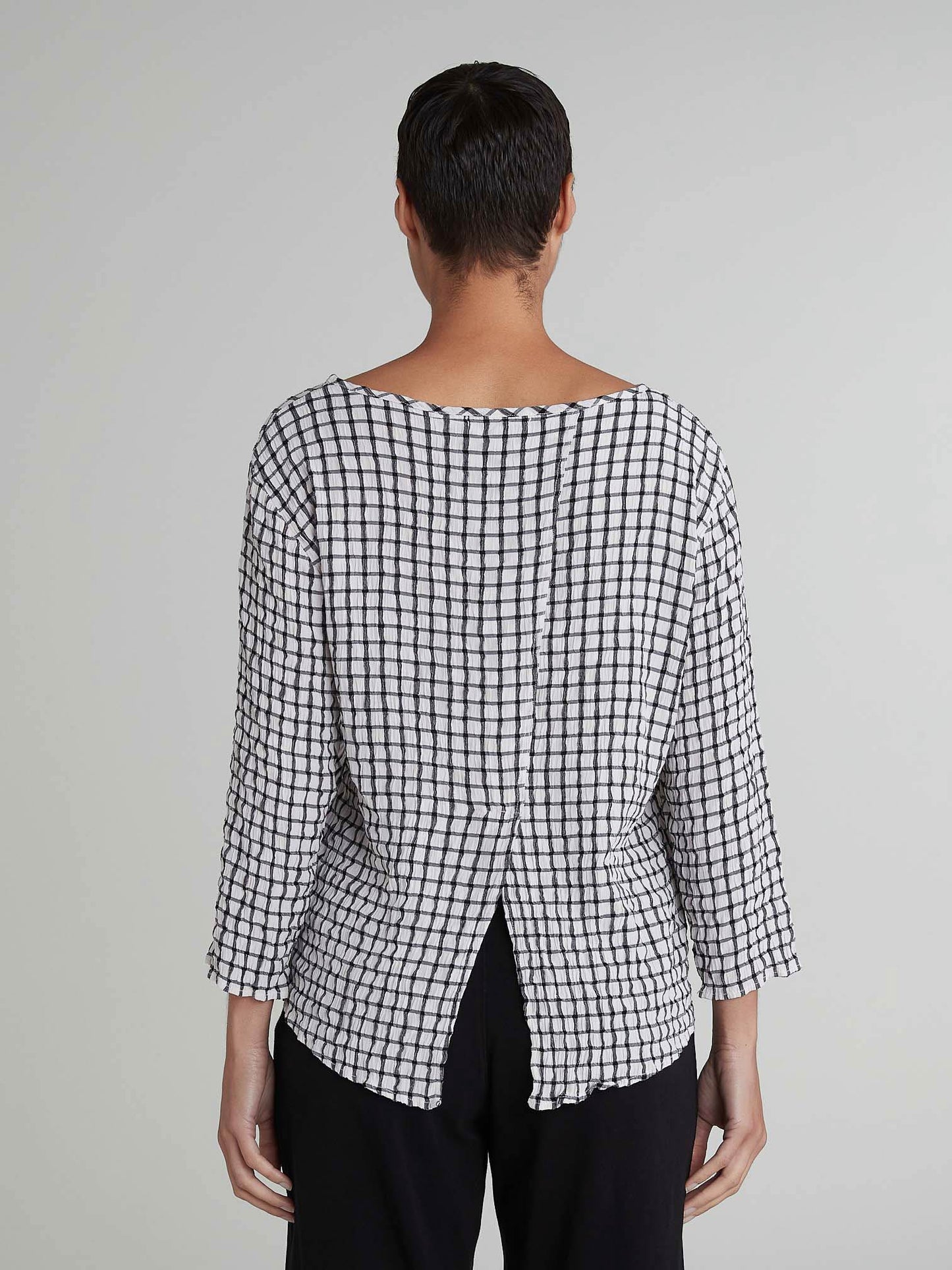 Cut Loose 3/4 Split Back Top