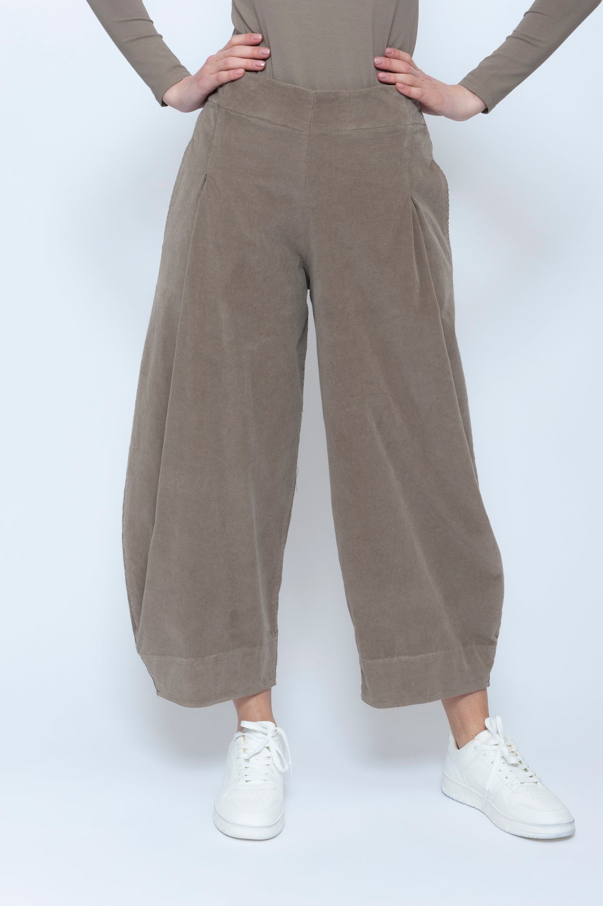 Blueberry Italia Cord Balloon Trousers