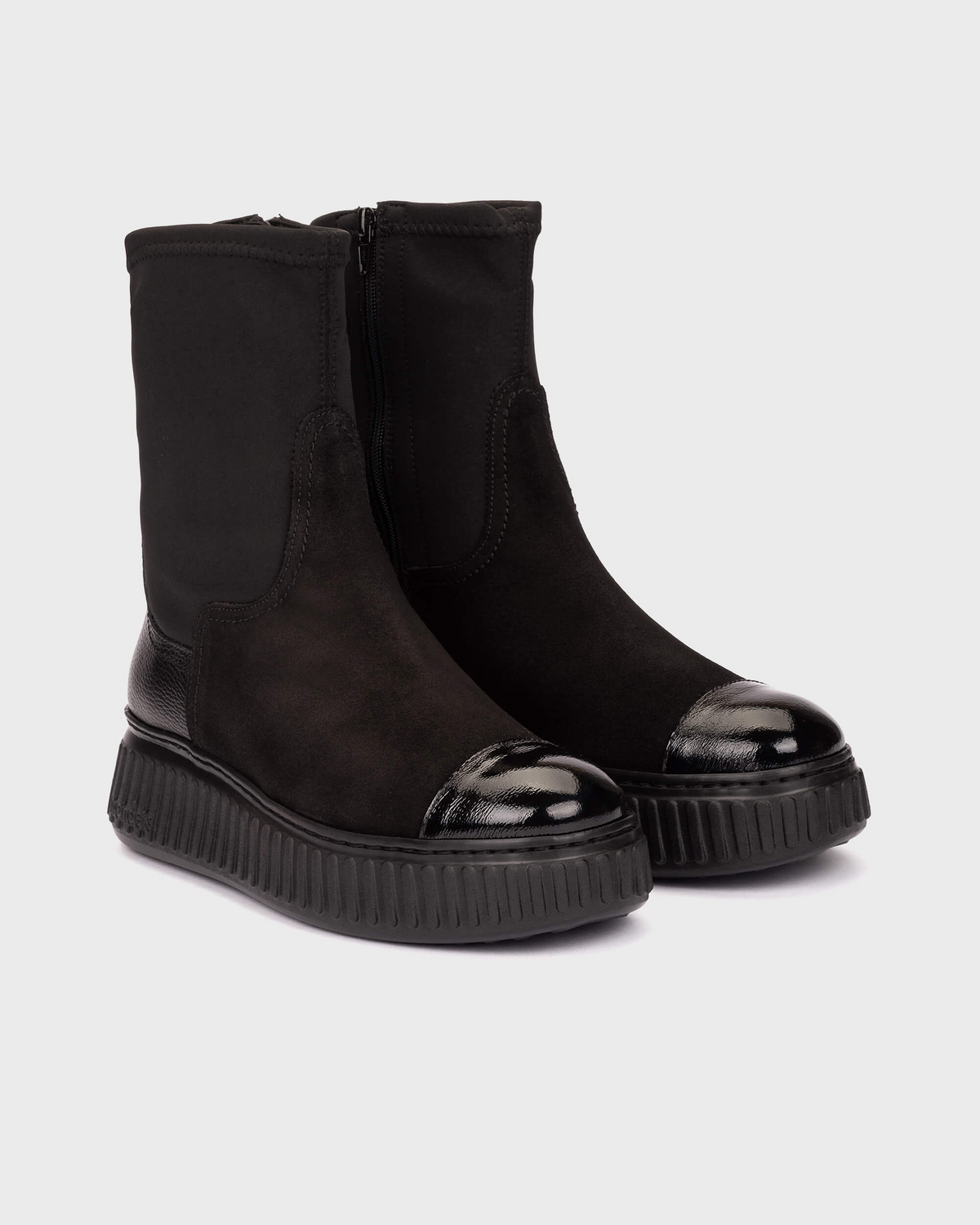 Wonders Patent Toe Boots