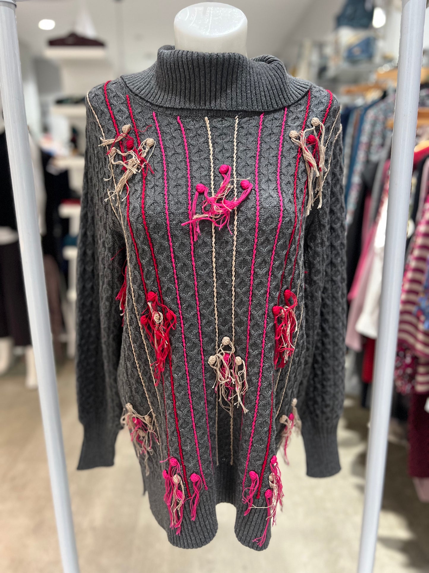 NOEN Grey/Red High Neck Pullover