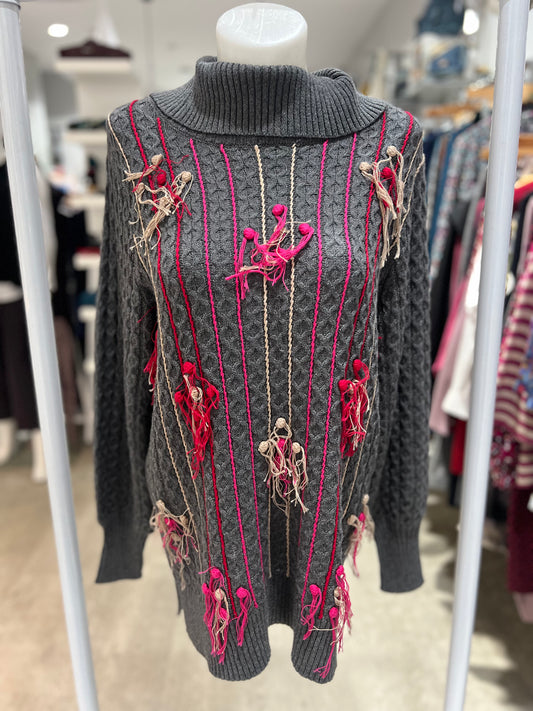 NOEN Grey/Red High Neck Pullover