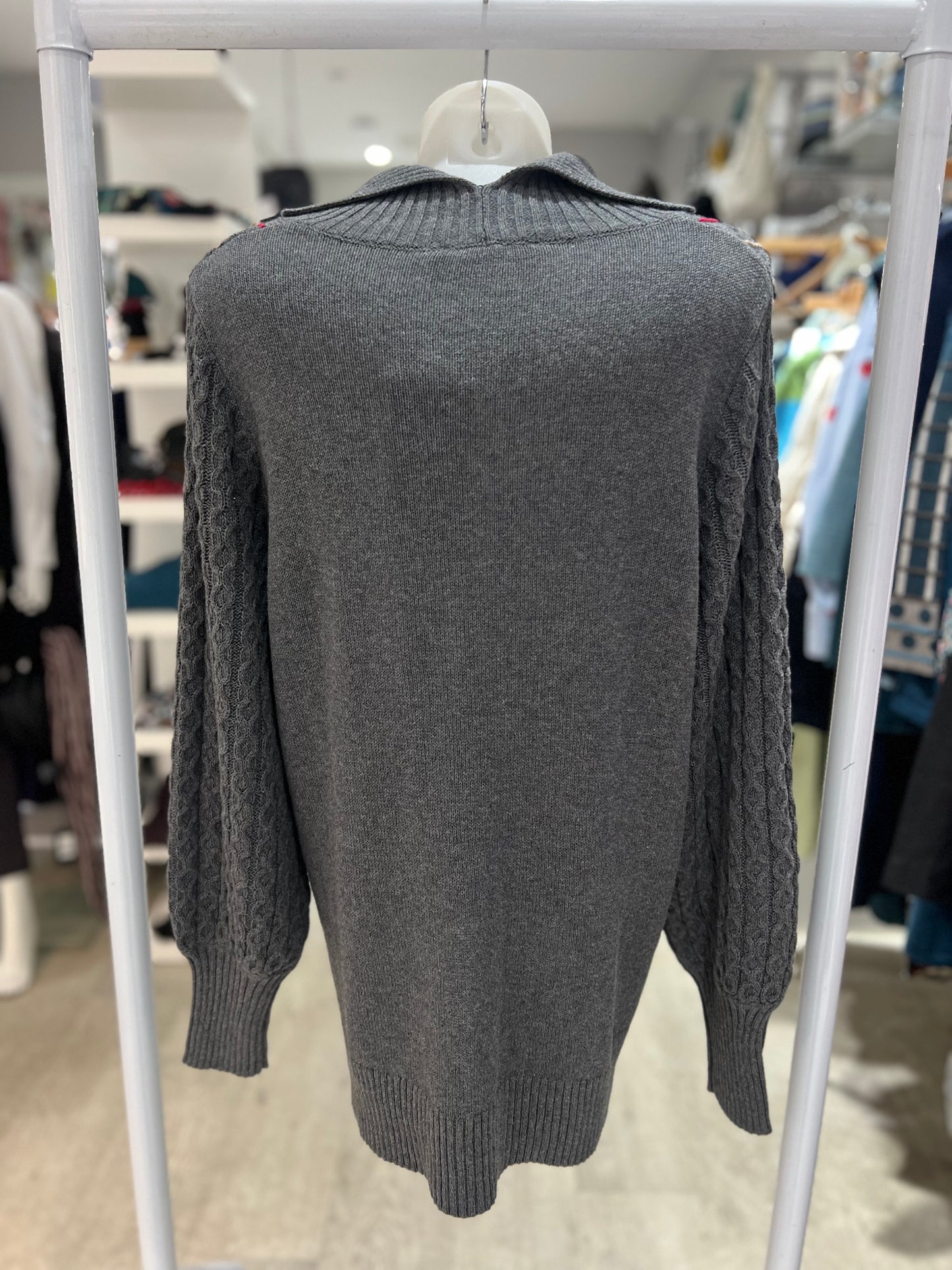NOEN Grey/Red High Neck Pullover