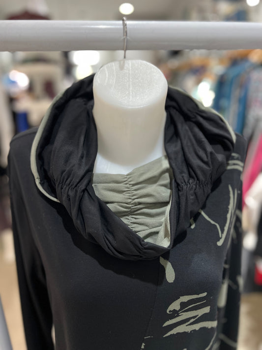 ORA Ruched Neckpiece