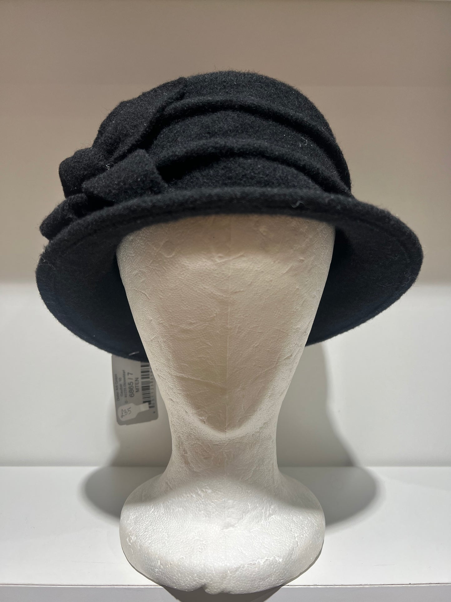 McBurn Flower Wool Hat