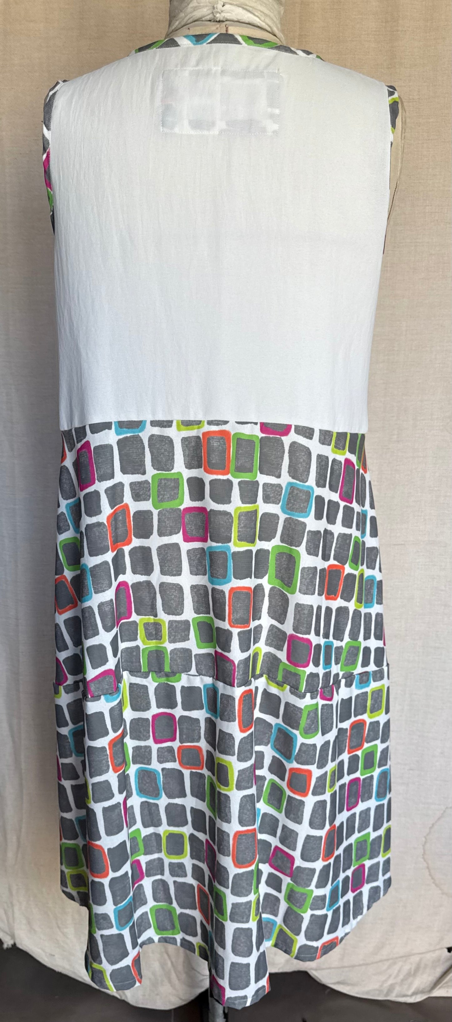 Tara Vao Maya Sleeveless Dress