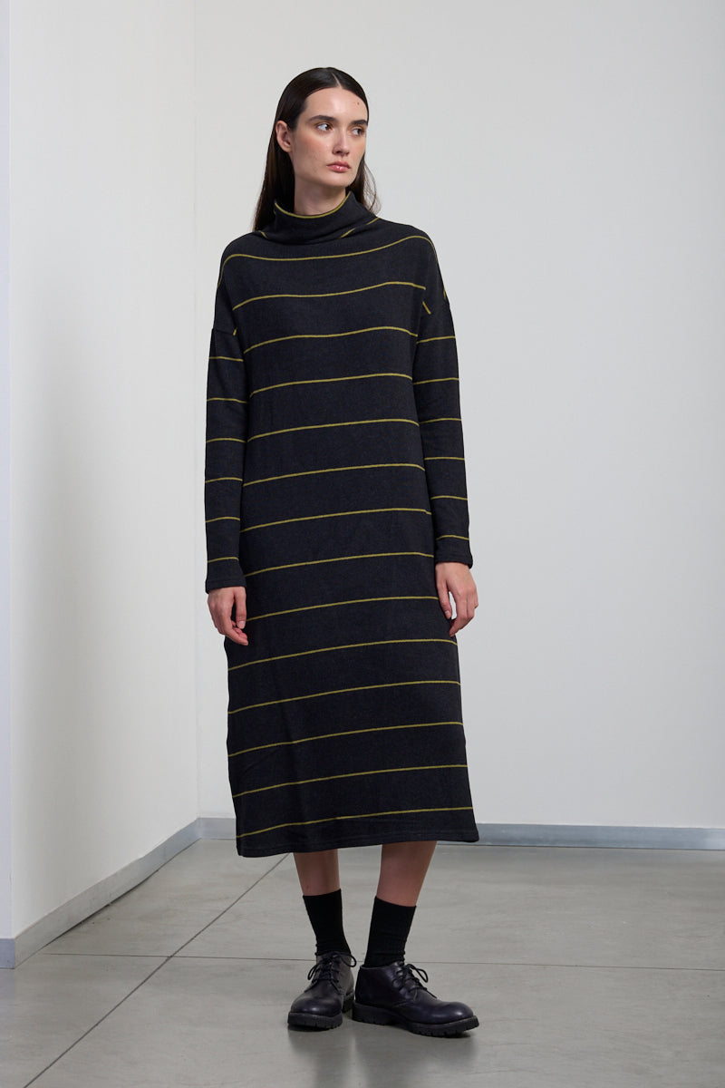 Neirami Long Soft Knit Dress - Riga Olive