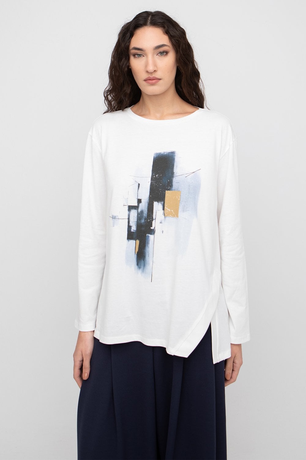 Ozai N Ku Long Print L/S T-Shirt