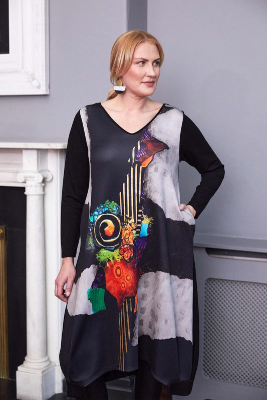 ORA V-Neck Maxi Dress with Print Front